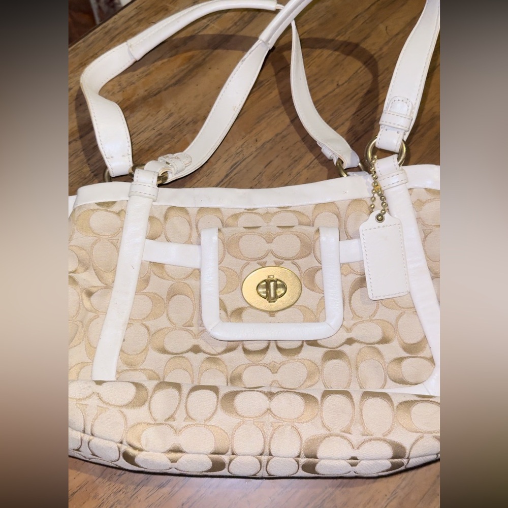 Coach Shoulder Bag